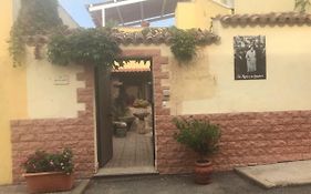 Bed And Breakfast Sa Rosa E Su Trapperi  3*